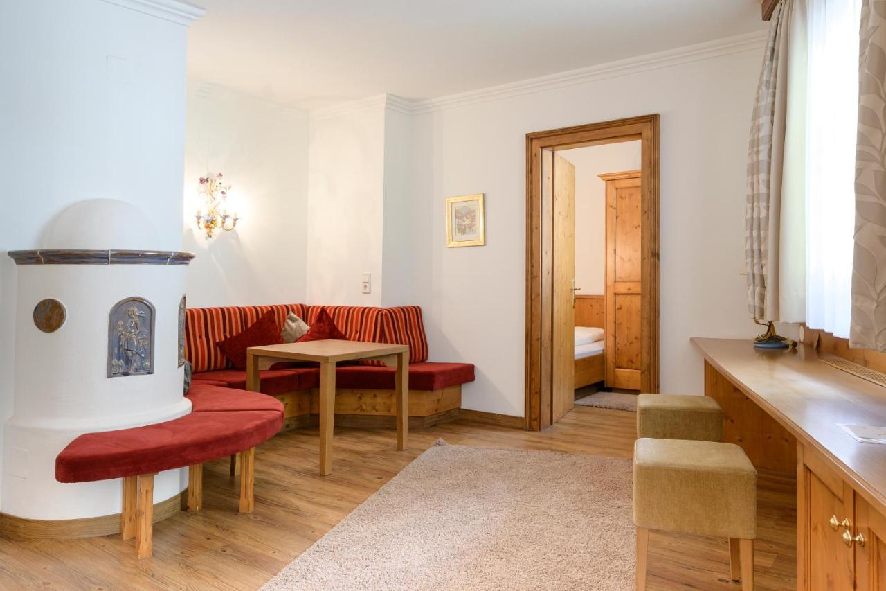 אישגל Hotel Garni Castel B&B מראה חיצוני תמונה