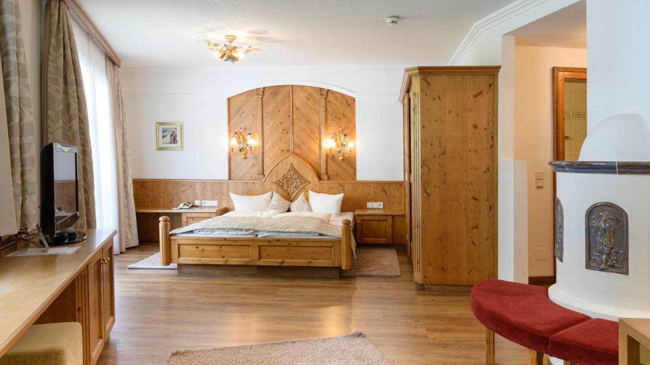אישגל Hotel Garni Castel B&B מראה חיצוני תמונה